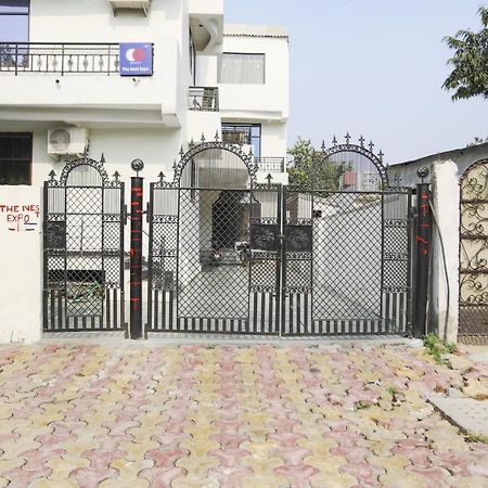 Hotel Capital O The Nest Expo Near Pvr Ansal Plaza Greater Noida Exterior foto