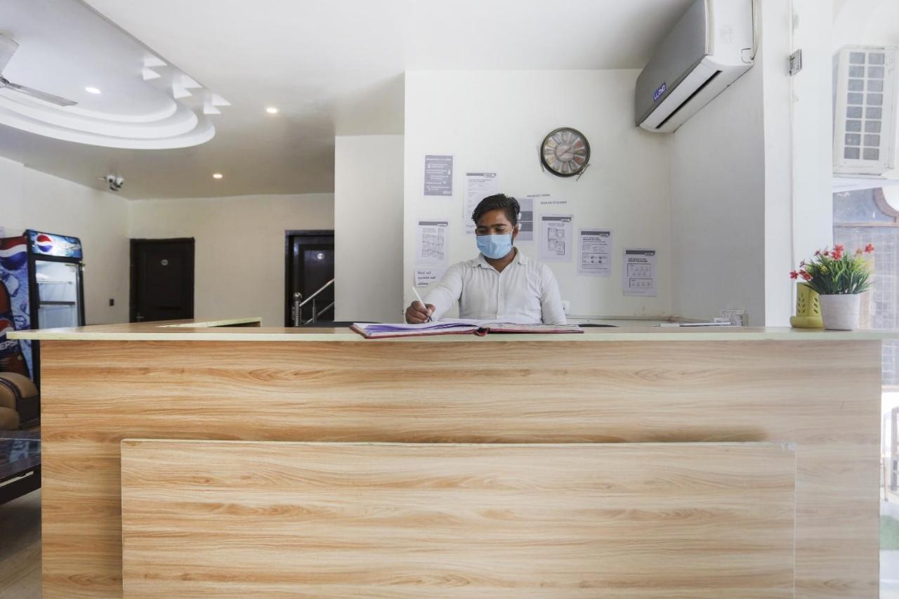 Hotel Capital O The Nest Expo Near Pvr Ansal Plaza Greater Noida Exterior foto